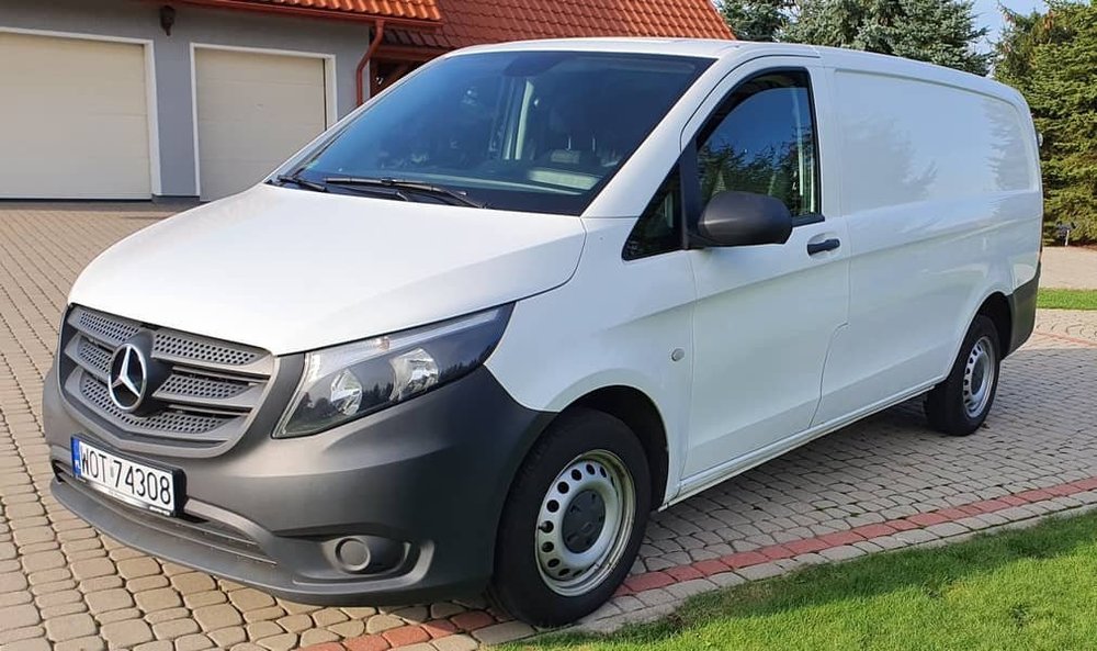 Wynajem długoterminowy busa – czy to się opłaca?