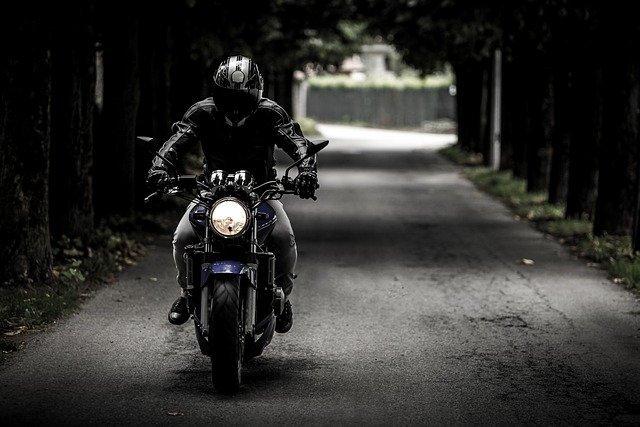 Ochraniacze motocyklowe na kolana - jakie wybrać?